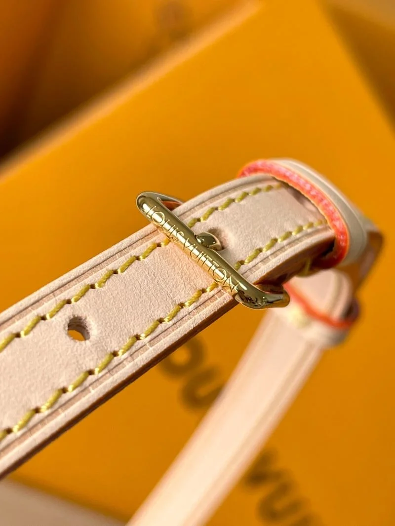 Unisex Louis Vuitton Bucket Bags 40141