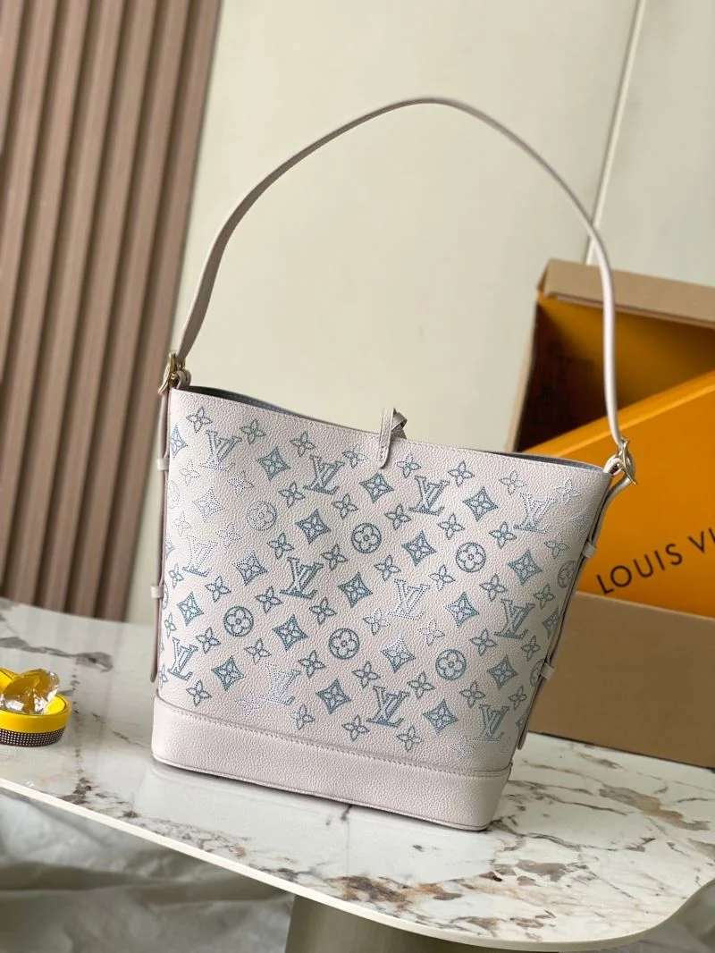Louis Vuitton Bucket Bags Unisex 40118