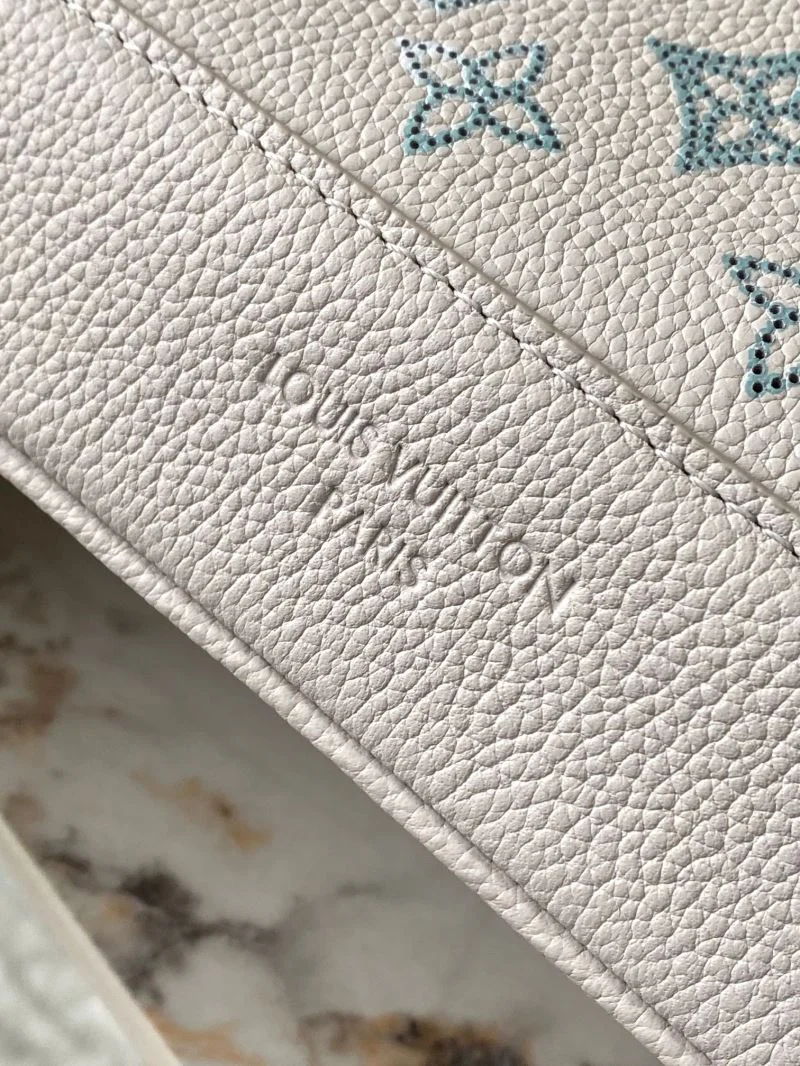 Louis Vuitton Bucket Bags Unisex 40118