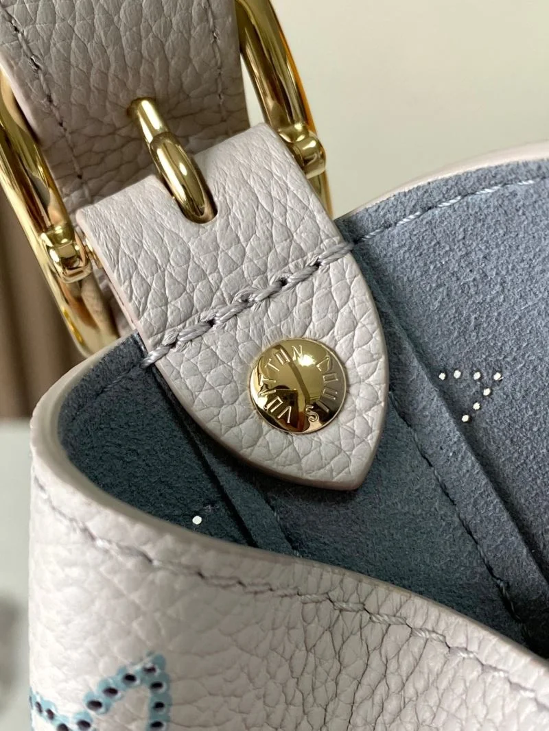 Louis Vuitton Bucket Bags Unisex 40118