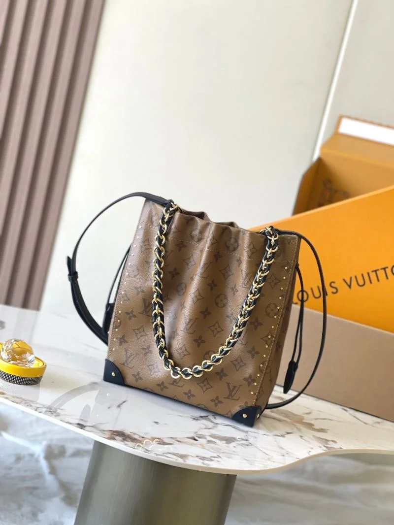 EyeCatching Louis Vuitton Bucket Bags 40113