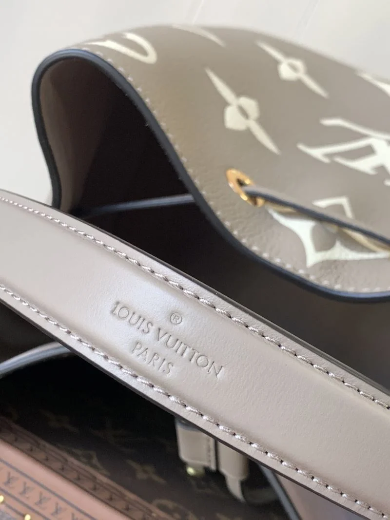 Louis Vuitton Bucket Bags SportInspired 40106