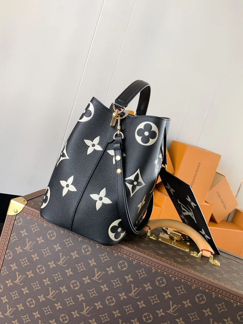 Louis Vuitton Bucket Bags SunProtective 40133