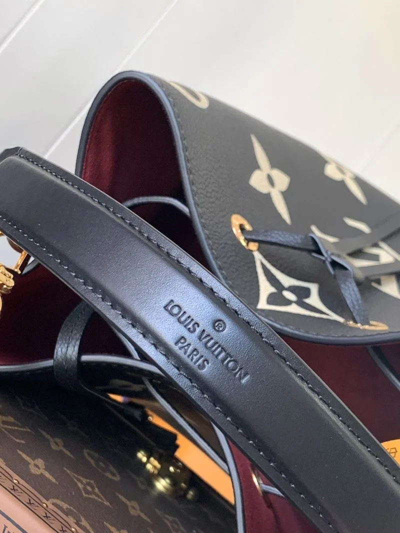 Louis Vuitton Bucket Bags SunProtective 40133