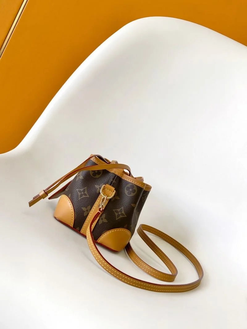Breathable Louis Vuitton Bucket Bags 39287