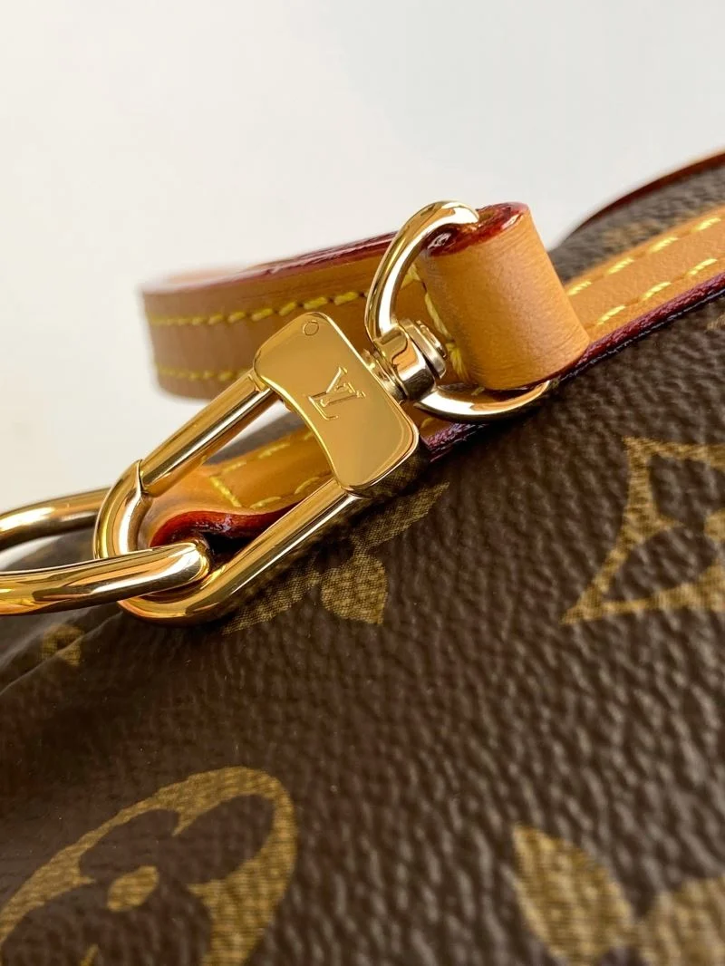 Breathable Louis Vuitton Bucket Bags 39287