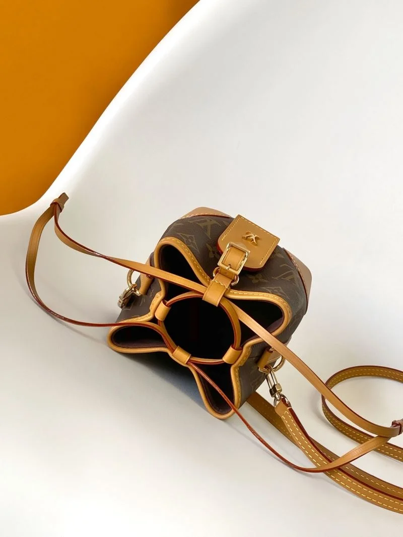 Breathable Louis Vuitton Bucket Bags 39287