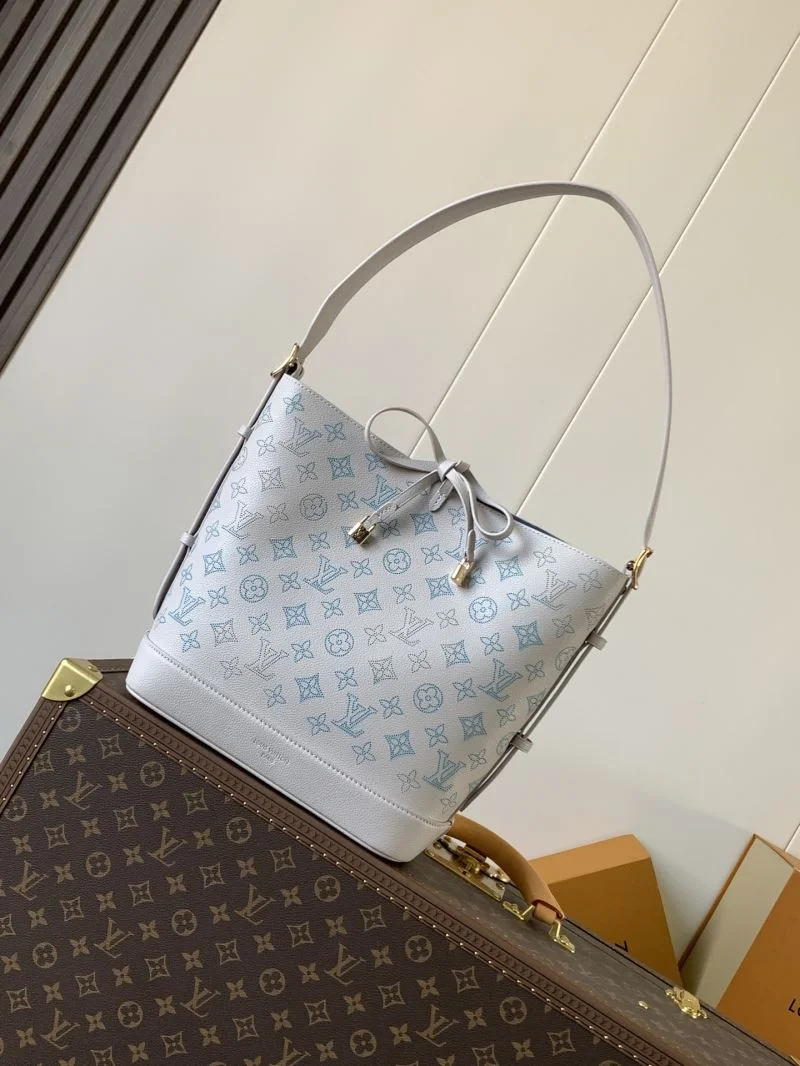 Louis Vuitton Bucket Bags Effortless 39273