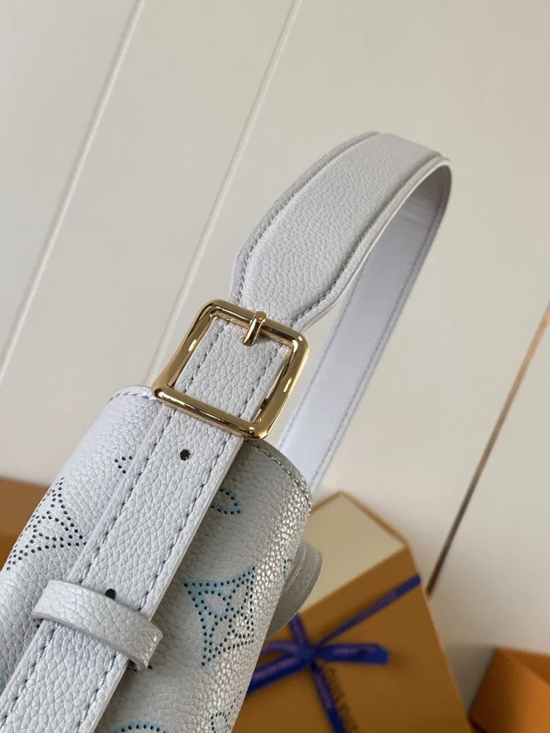 Louis Vuitton Bucket Bags Effortless 39273