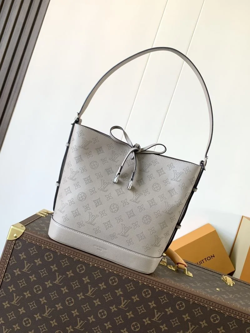 Louis Vuitton Bucket Bags Tailored 39279