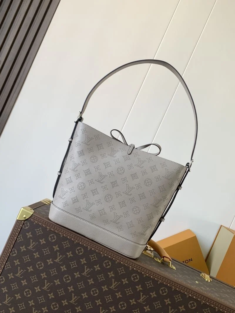 Louis Vuitton Bucket Bags Tailored 39279