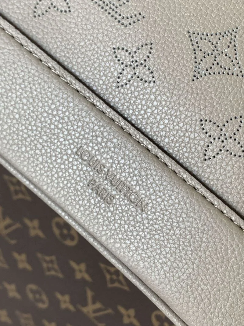 Louis Vuitton Bucket Bags Tailored 39279