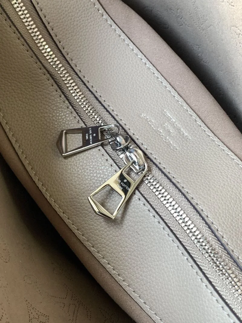 Louis Vuitton Bucket Bags Tailored 39279