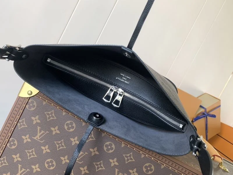 Packable Louis Vuitton Bucket Bags 39271
