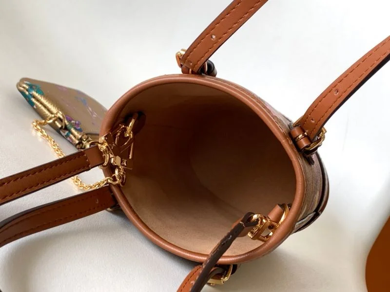 Durable Louis Vuitton Bucket Bags 38996