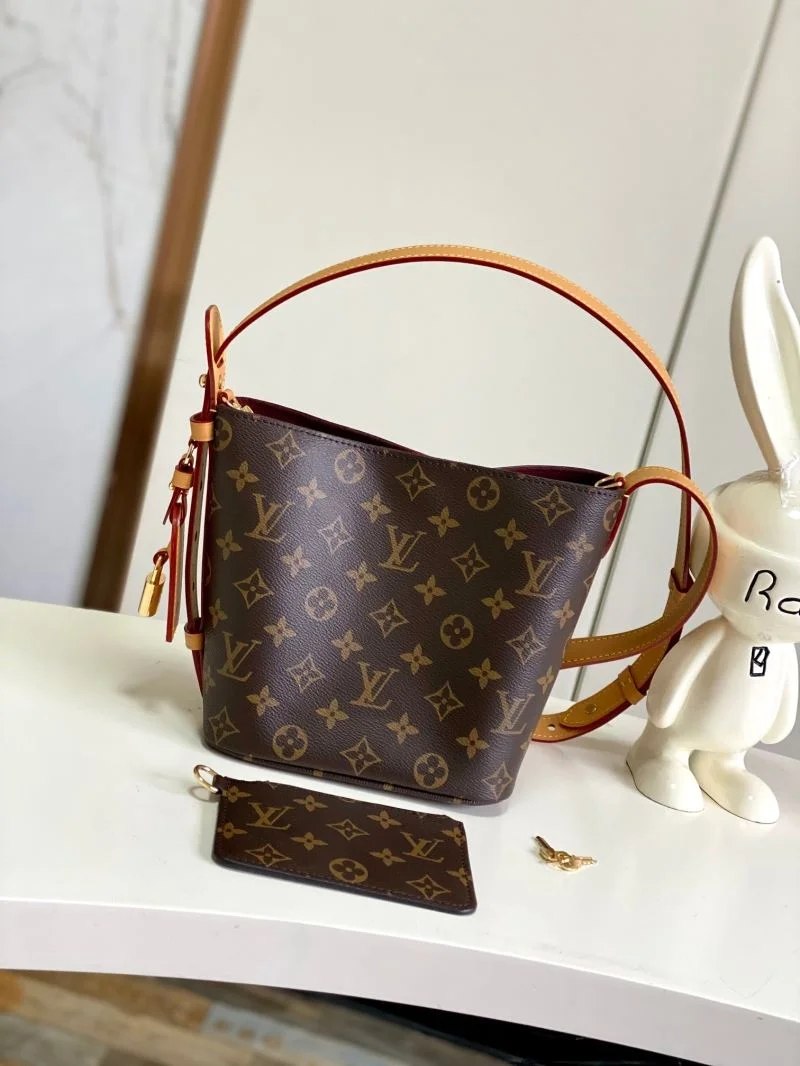 ComfortFit Louis Vuitton Bucket Bags 39019