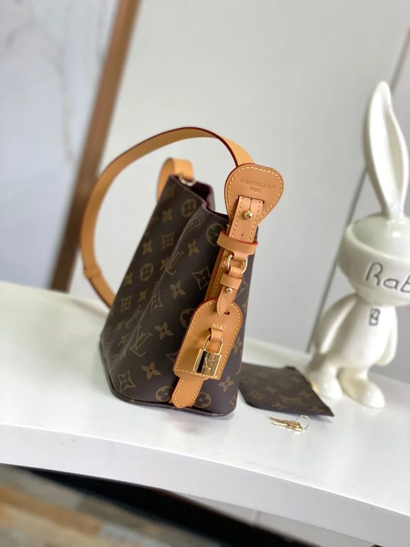 ComfortFit Louis Vuitton Bucket Bags 39019
