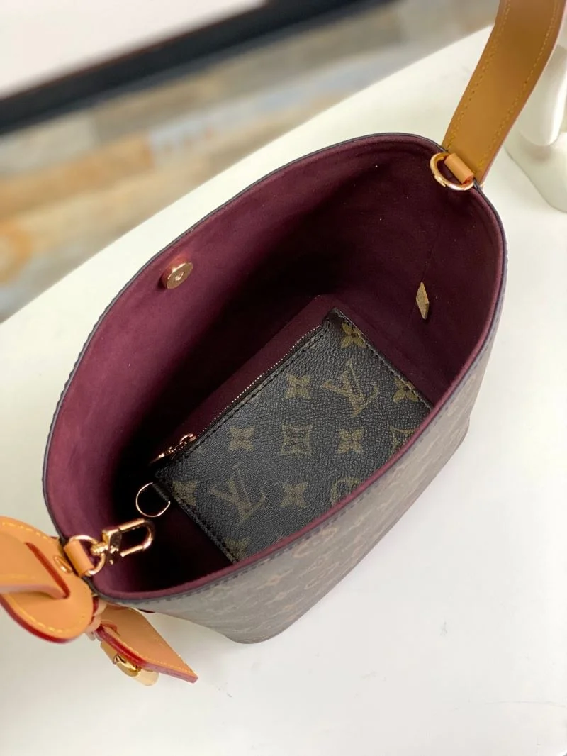 ComfortFit Louis Vuitton Bucket Bags 39019