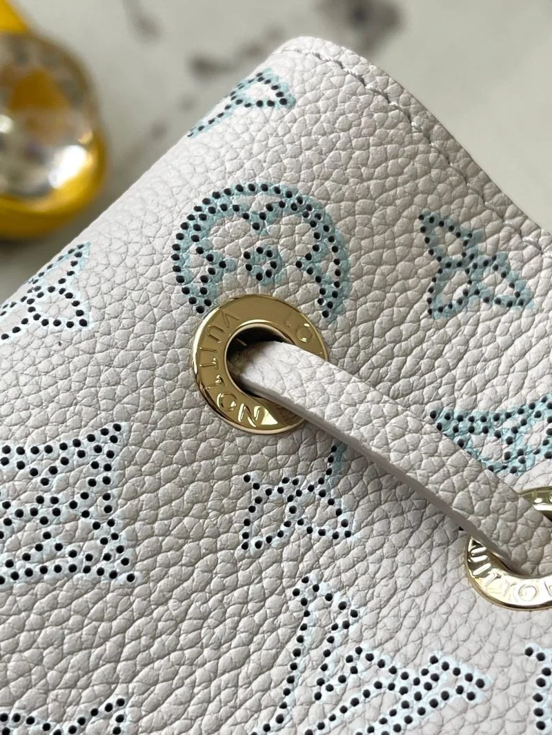 Casual Louis Vuitton Bucket Bags 38908