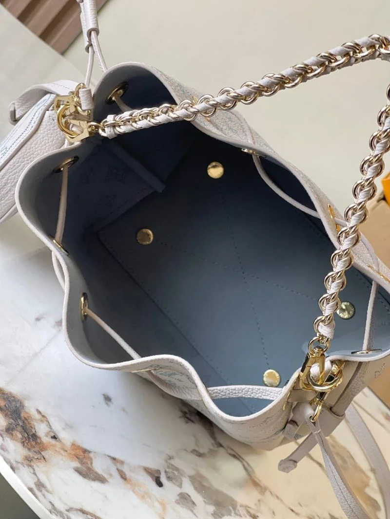 Casual Louis Vuitton Bucket Bags 38908