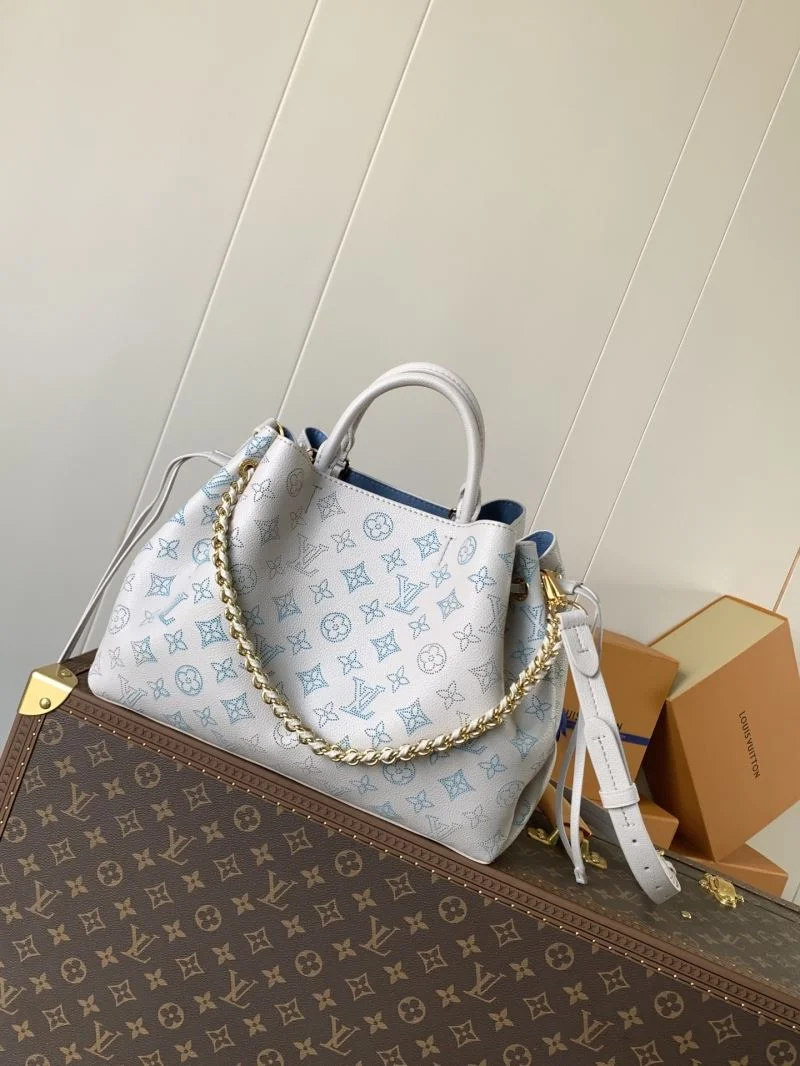 StreetReady Louis Vuitton Bucket Bags 38904