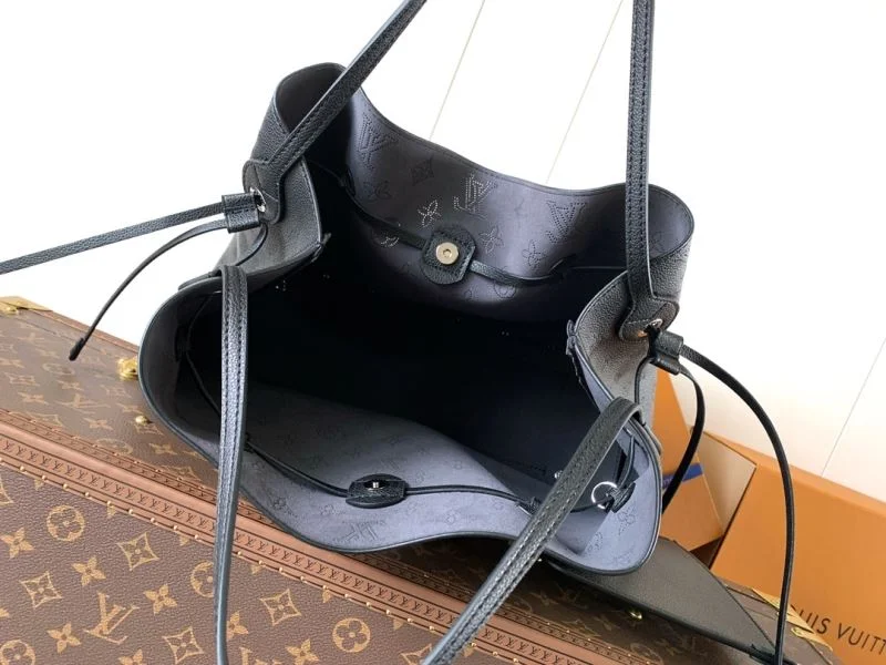 Louis Vuitton Bucket Bags SmartChoice 38925