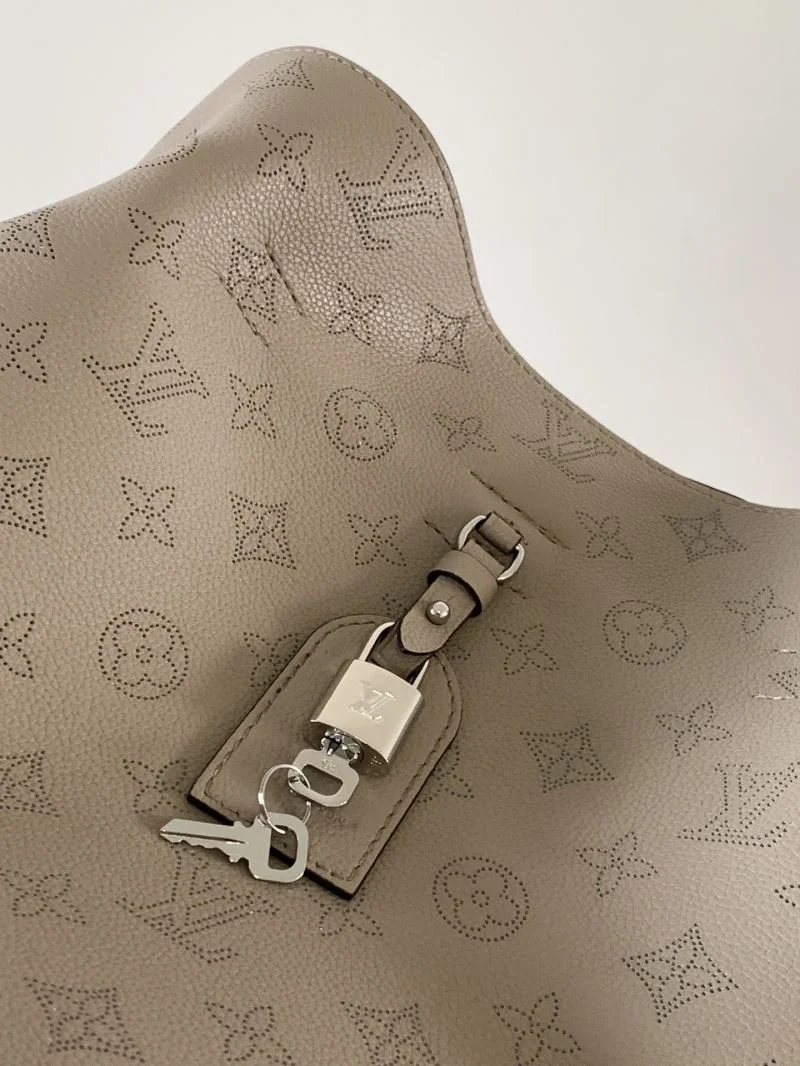 Fashionable Louis Vuitton Bucket Bags 38903
