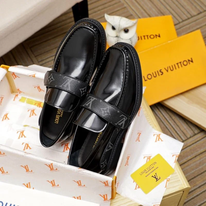 RelaxedFit Louis Vuitton Business Shoes 30870