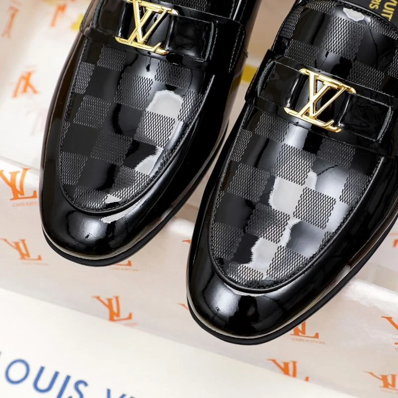 EyeCatching Louis Vuitton Business Shoes 30864