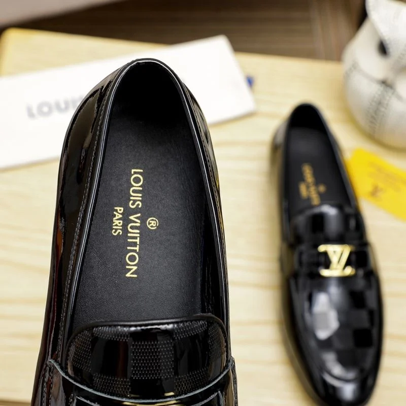 EyeCatching Louis Vuitton Business Shoes 30864