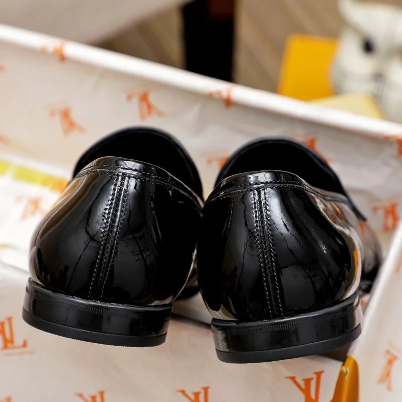 EyeCatching Louis Vuitton Business Shoes 30864