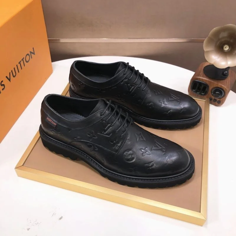 Refined Louis Vuitton Business Shoes 30830