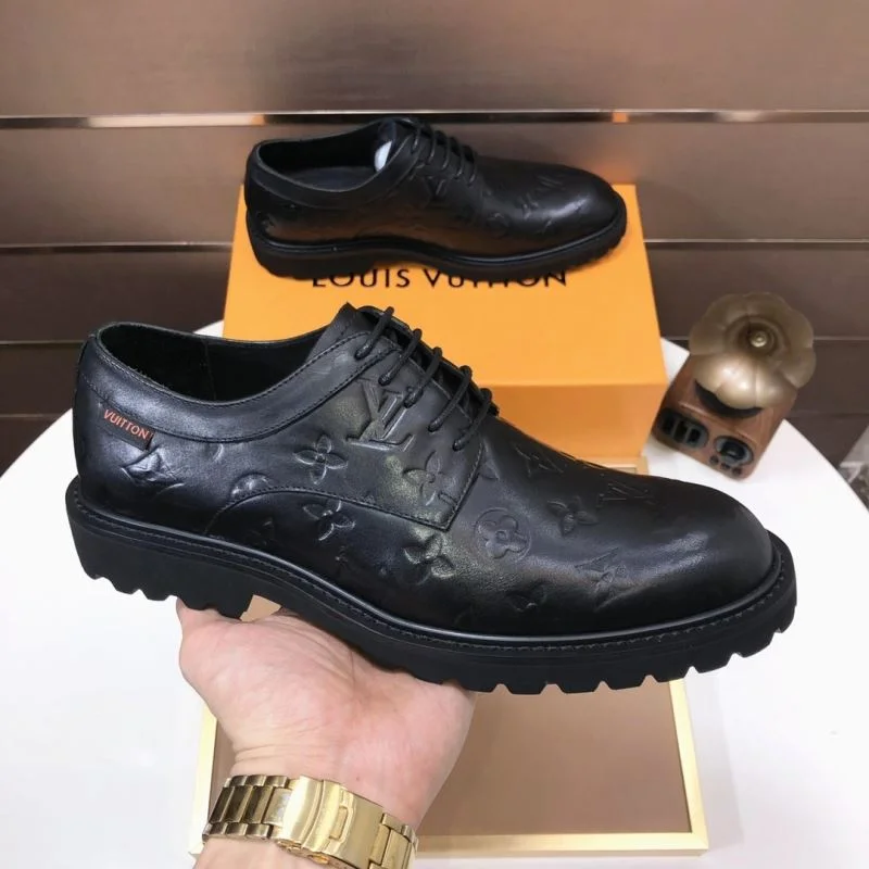 Refined Louis Vuitton Business Shoes 30830