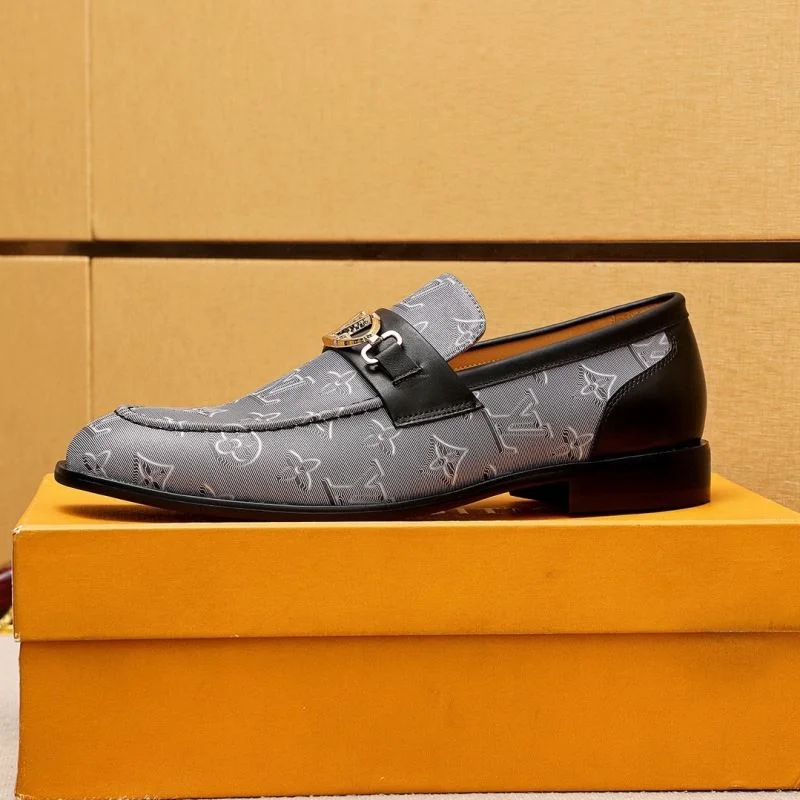 Unisex Louis Vuitton Business Shoes 30855