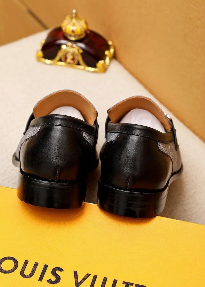 Unisex Louis Vuitton Business Shoes 30855