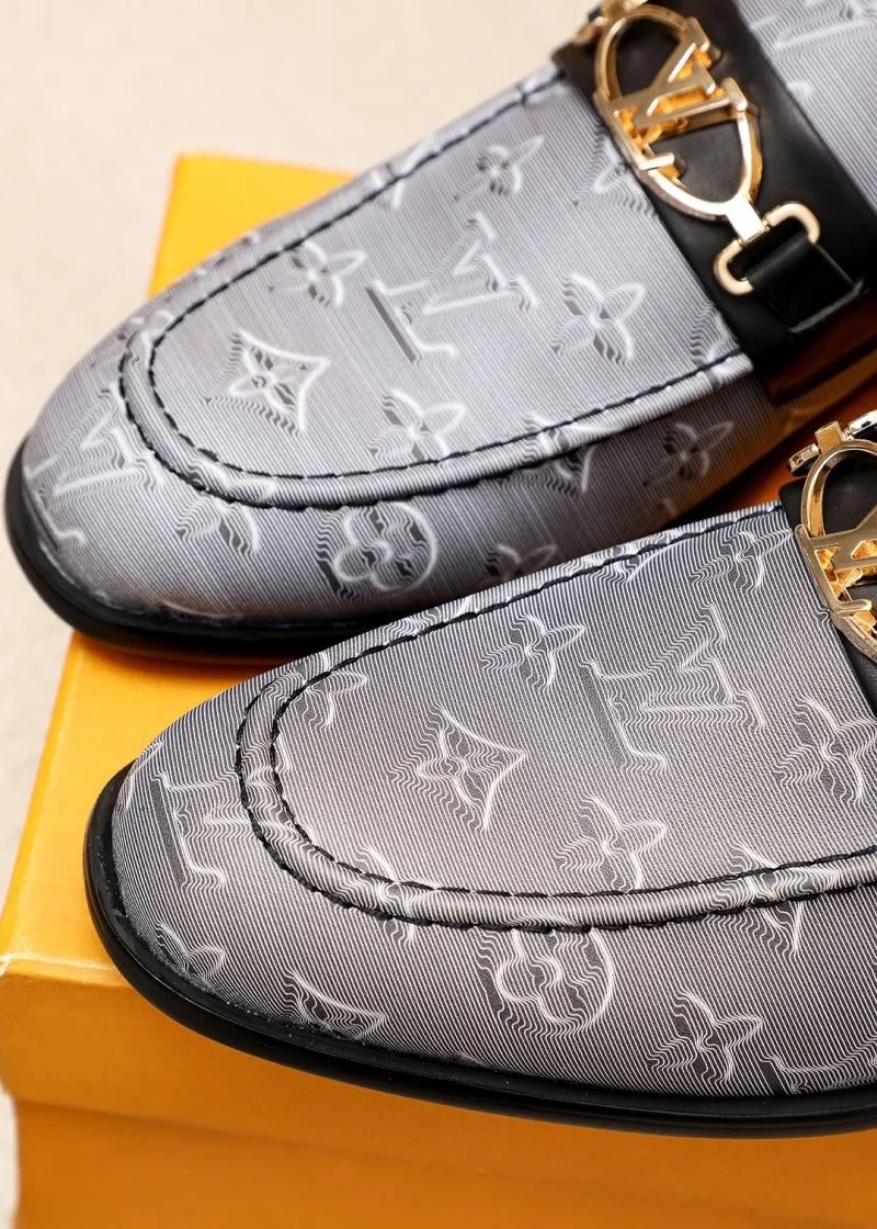 Unisex Louis Vuitton Business Shoes 30855
