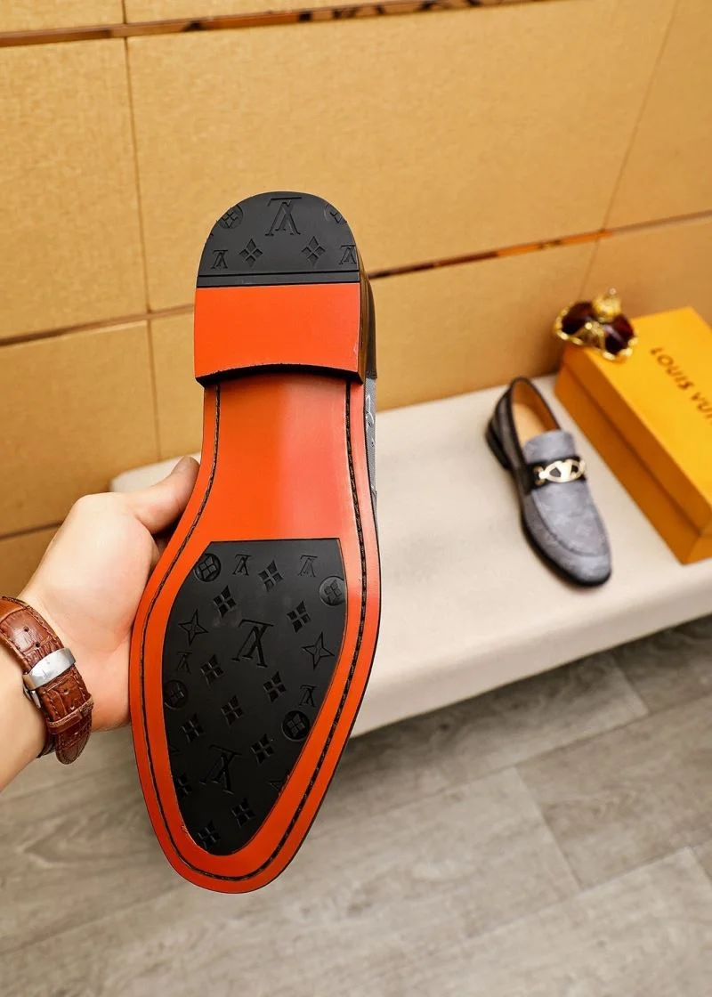 Unisex Louis Vuitton Business Shoes 30855