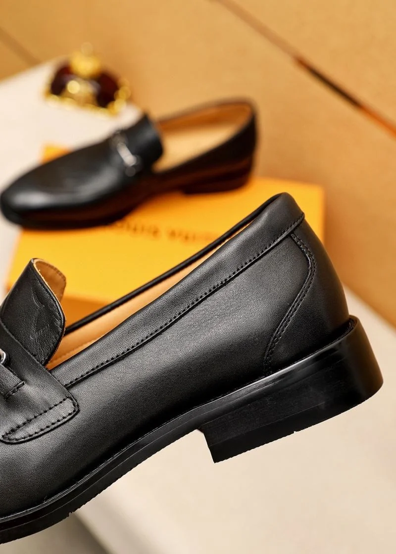 Unisex Louis Vuitton Business Shoes 30858