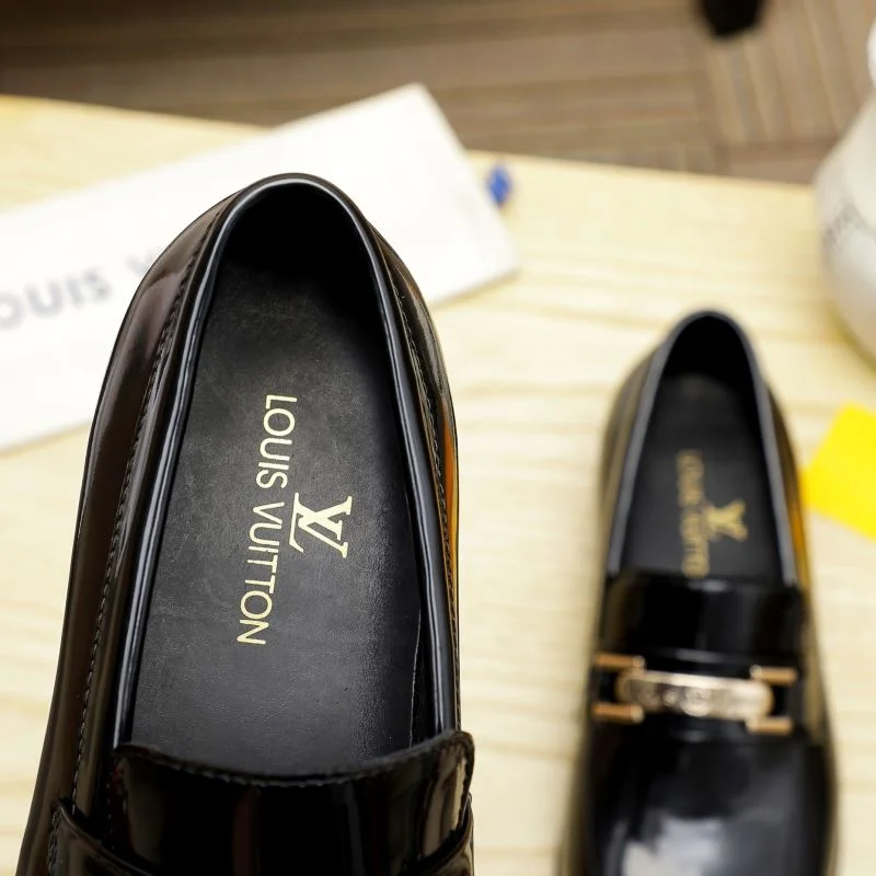Original Louis Vuitton Business Shoes 30821