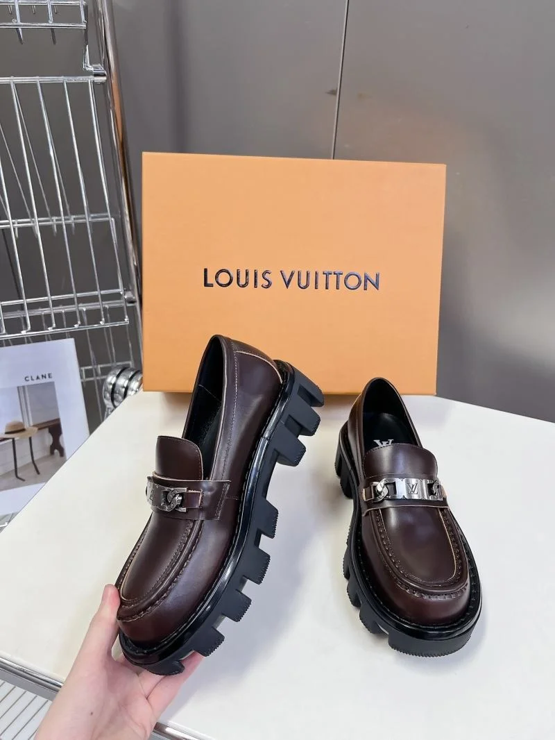 Louis Vuitton Business Shoes Chic 31654