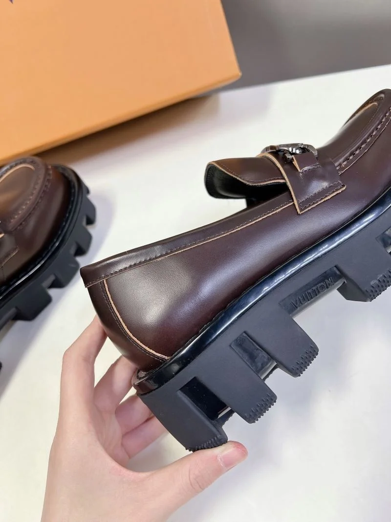 Louis Vuitton Business Shoes Chic 31654