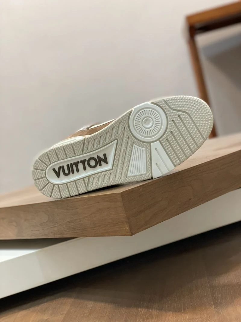 Louis Vuitton Business Shoes Compact 32404