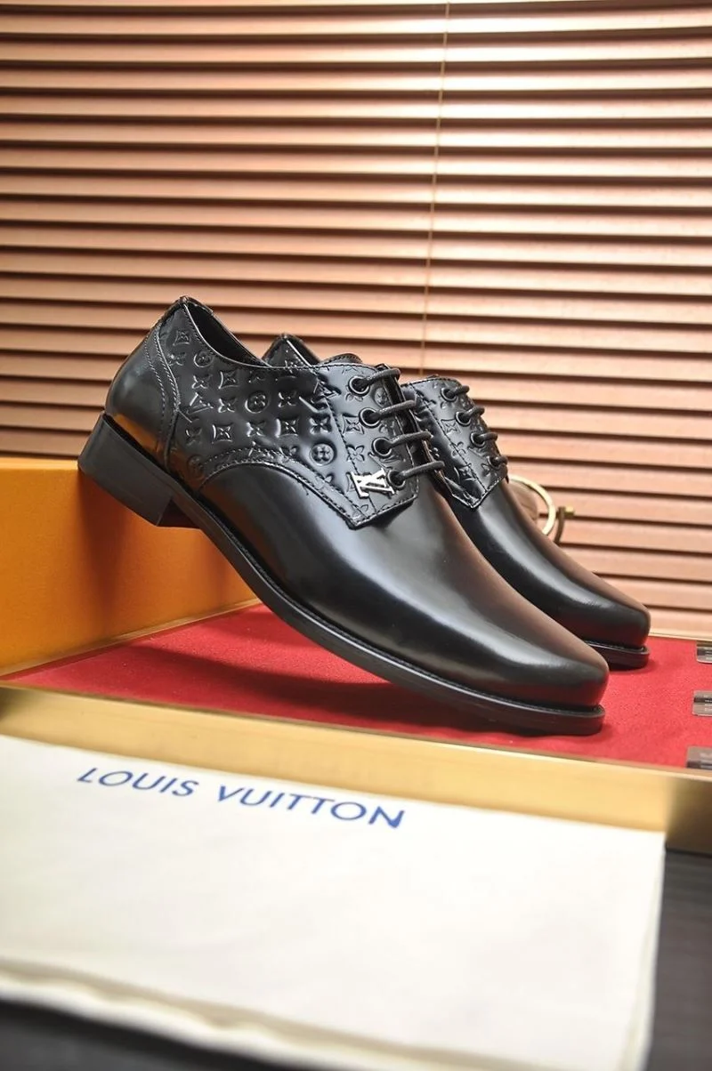 EyeCatching Louis Vuitton Business Shoes 33167