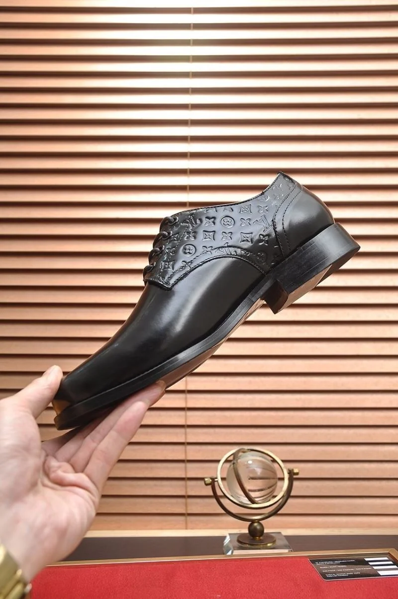 EyeCatching Louis Vuitton Business Shoes 33167