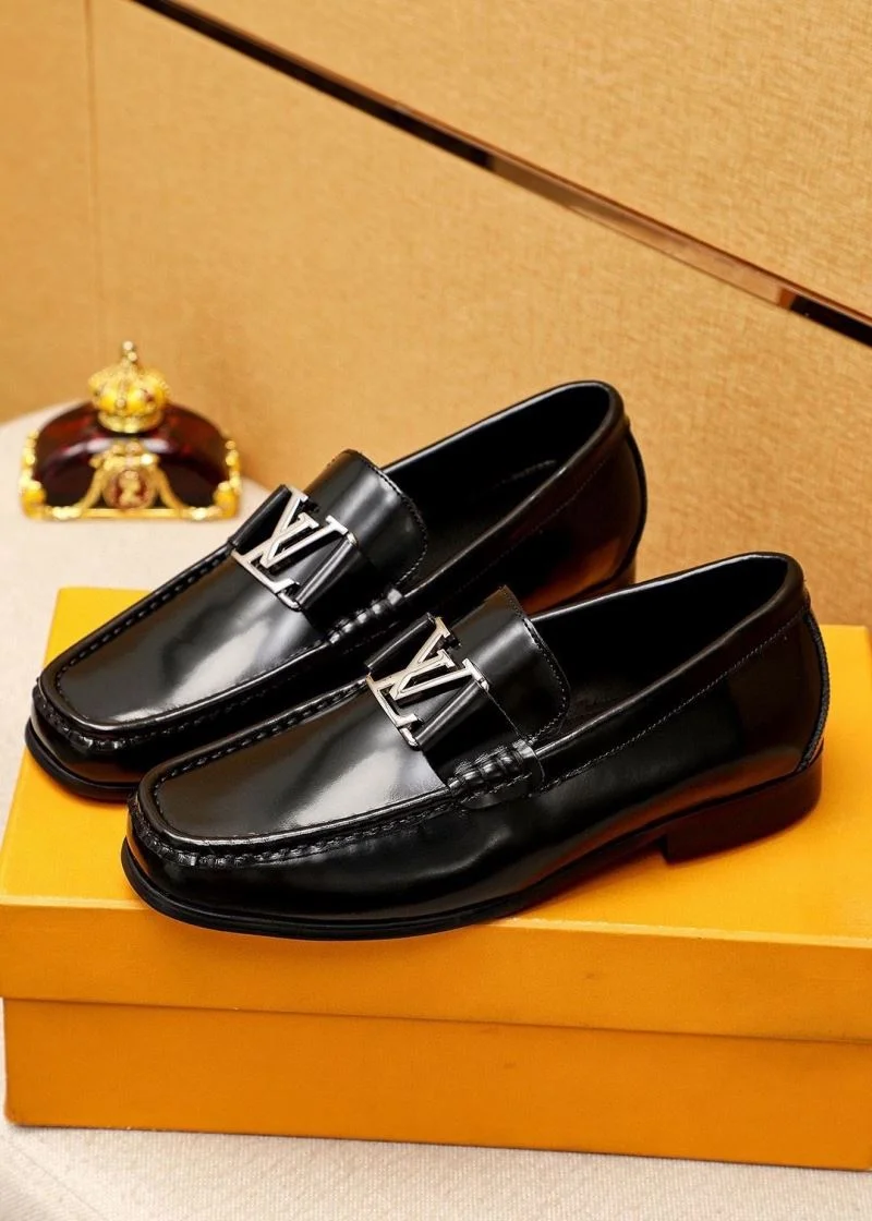 Louis Vuitton Business Shoes Sporty 33134