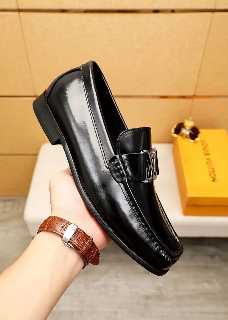 Louis Vuitton Business Shoes Sporty 33134