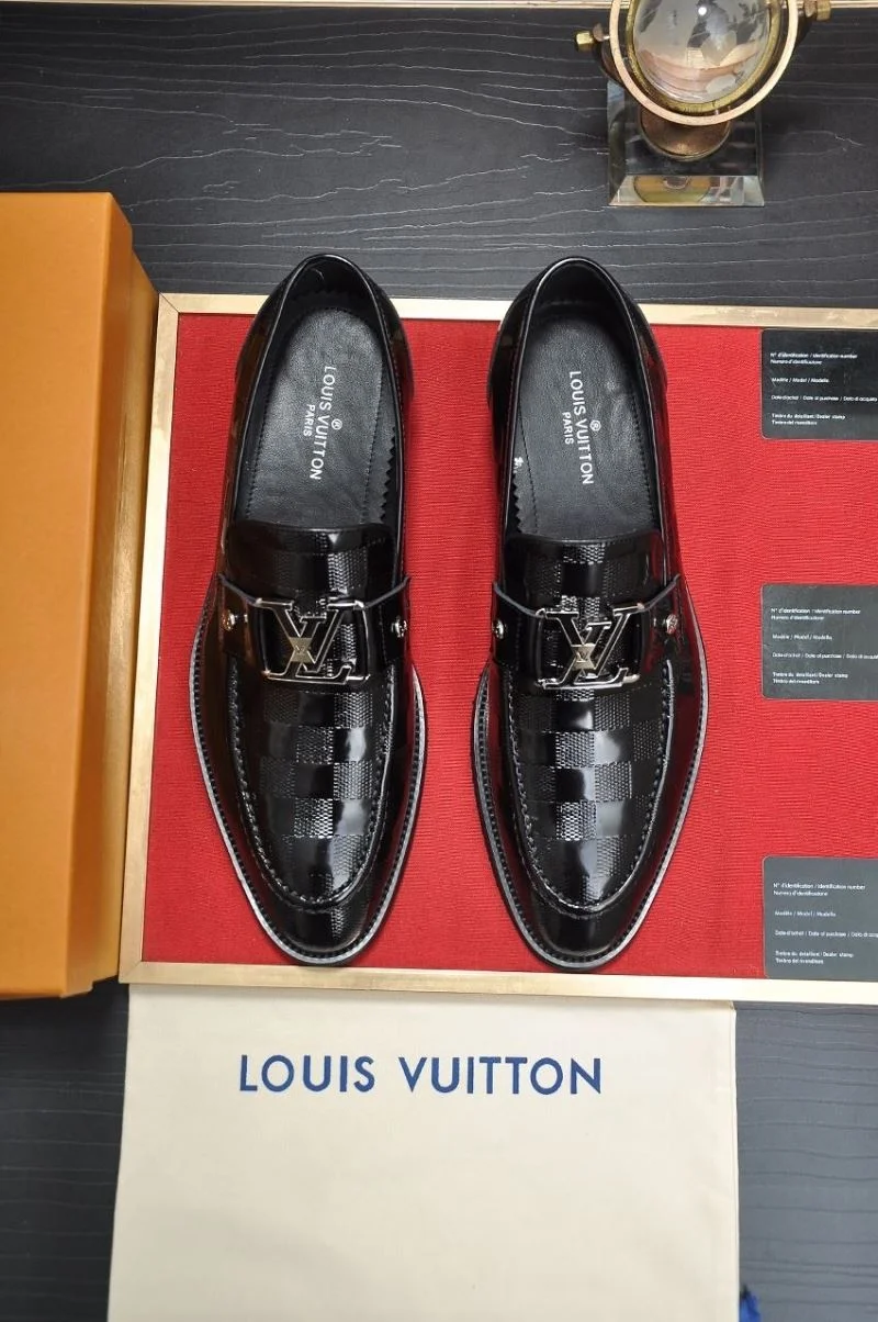 Louis Vuitton Business Shoes Functional 33131
