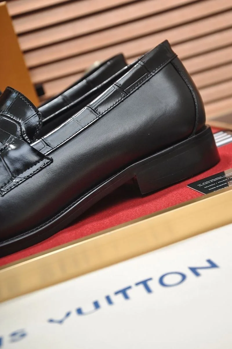 TechFriendly Louis Vuitton Business Shoes 33120
