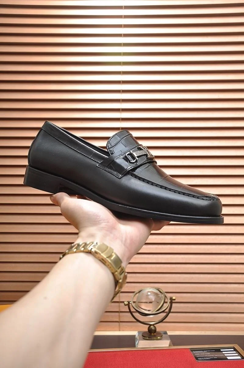 Sustainable Louis Vuitton Business Shoes 33112