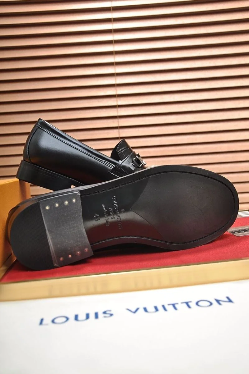 Sustainable Louis Vuitton Business Shoes 33112